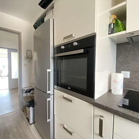Apartamento Le Benedicta, T4 - à Proximité - - Lp000-400 *